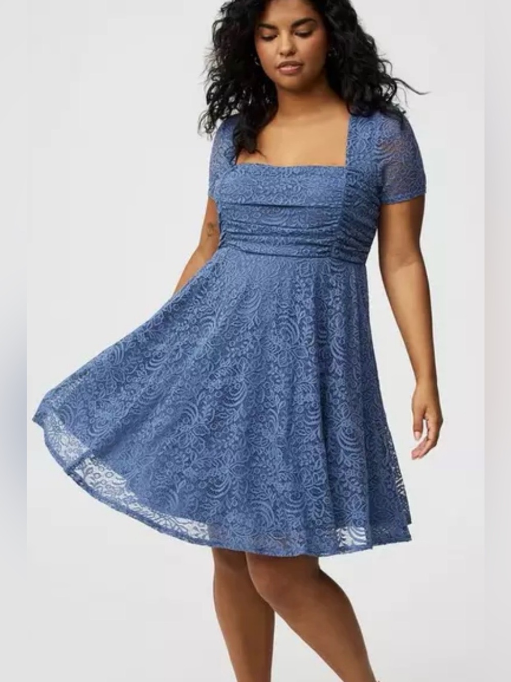 NWT Torrid mini lace short sleeve ruched bodice dress size 3X